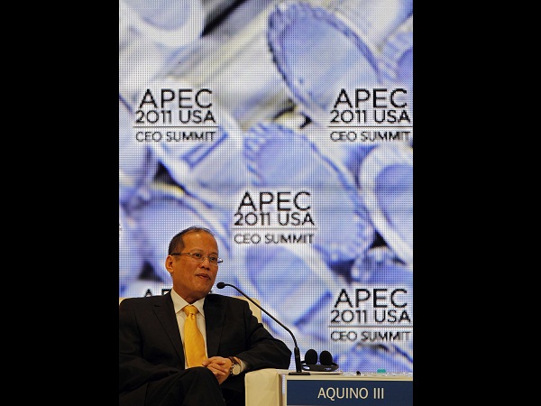 Aquino heaps blame on Arroyo for travel ban | Inquirer News
