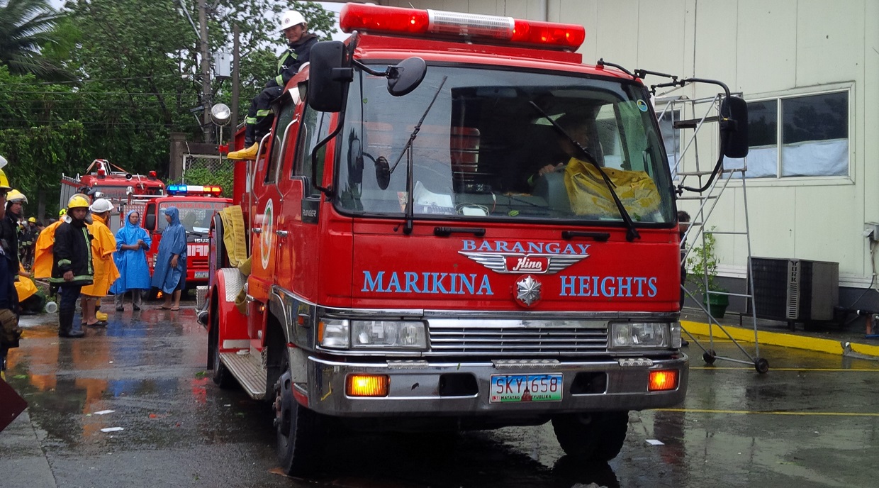 Fire Hits Wendy's Warehouse In Marikina; Media Presence Angers Female ...