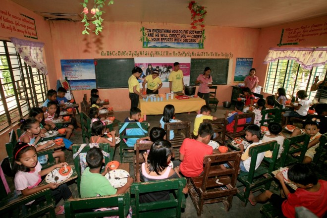 The PAGCOR Feeding Program will provide the students of the Naguilian Elementary School in Ilocos Norte with complete, nutritious meals for 120 days to help them attain their ideal weight and improve their overall nutritional condition.