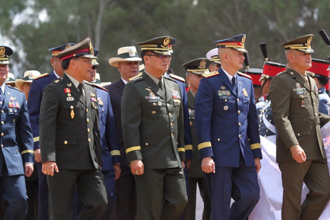 Gen. Thawip Netniyom of Royal Thai Armed Forces, AFP chief Gen. Gregorio Catapang Jr., PNP officer in charge Deputy Director General Leonardo Espina and Western Mindanao Command chief Lt. Gen. Rustico Guerrero of Philippine Military Academy Class of 1981 attend the alumni homecoming on Saturday. PHOTO BY THE ARMED FORCES OF THE PHILIPPINES