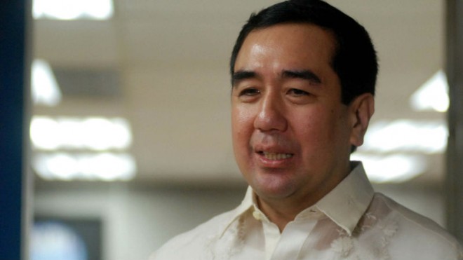 Comelec Chairman Andres Bautista at the Comelec office in Manila. INQUIRER PHOTO/ARNOLD ALMACEN