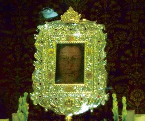 ‘FAC EOF JESUS’ A reliquary displayed at Immaculate Conception Parish Church in Nampicuan, Nueva Ecija province, holds a replica of a cloth claimed to have been used to cover the face of Jesus after his death and bear an imprint of his face. ARMAND GALANG/INQUIRER CENTRAL LUZON