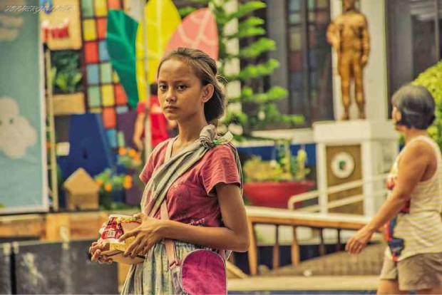 Badjao Girl’s touching send off with her father