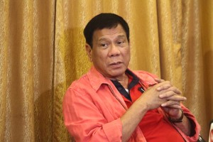 Incoming President Rodrigo Duterte calls for a press conference on Wednesday evening until Thursday dawn and vows to hit hard against police officials involved in the illegal drug trade following an incident in a concert in Pasay City that left 5 people dead. KARLOS MANLUPIG/INQUIRER MINDANAO 