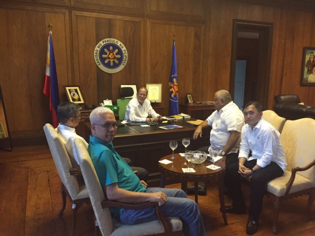 President Aquino meets with Duterte transition team at Malacañang. PHOTO courtesy of Bong Go