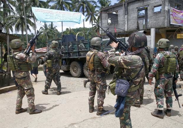 Government troops in Marawi - 30 May 2017