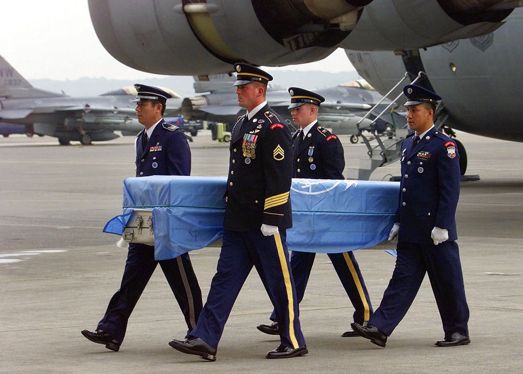Report: US to send caskets to North Korea to return war remains