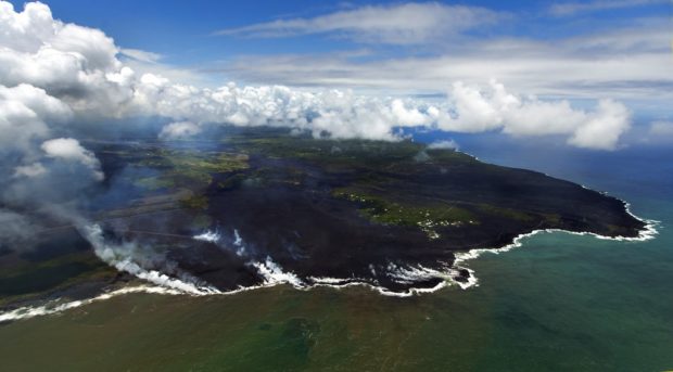 Lava crashes through roof of Hawaii tour boat, injures 23
