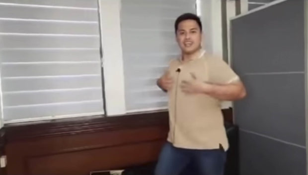 Robredo’s camp mulling filing charges vs blogger in federalism video