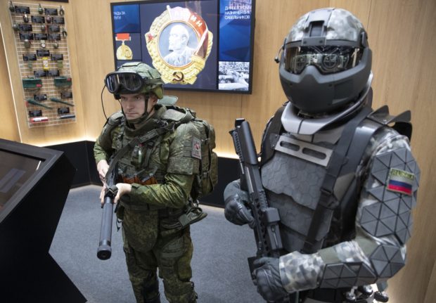 Russia displays its latest weapons at military show