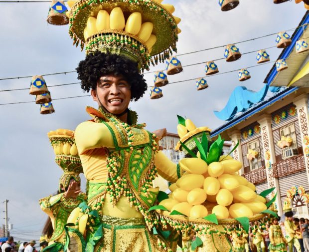 Zambales Folk Celebrate Summer S Bounty Of Mangoes Inquirer News