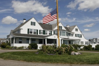 House at Kennedy compound given to institute | Inquirer News