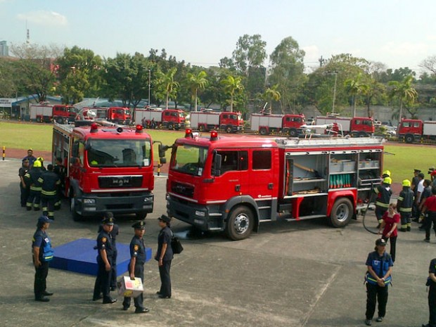 38 new fire trucks turned over to DILG | Inquirer News