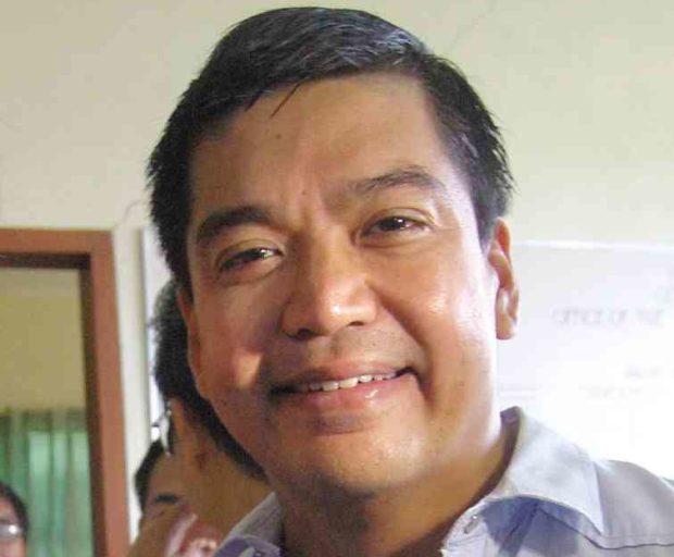 The deadline for the registration of subscriber identity module (SIM) cards should be extended for one or two months given that less than half of users have registered, Camarines 2nd District Rep. LRay Villafuerte said on Thursday.