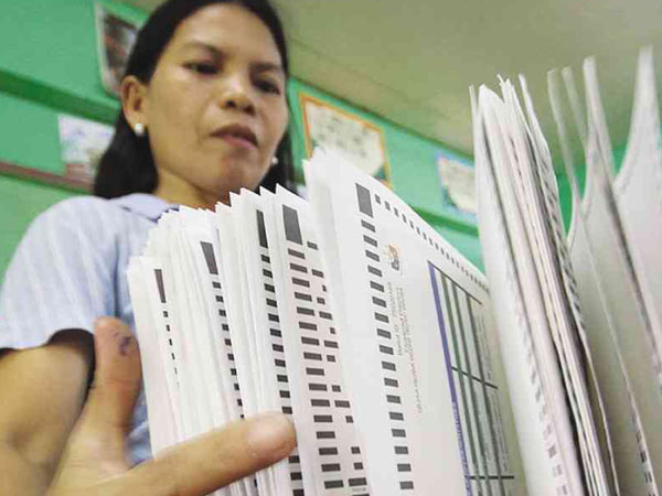 Delivery of ballots for Metro Manila finished by Tuesday – Comelec