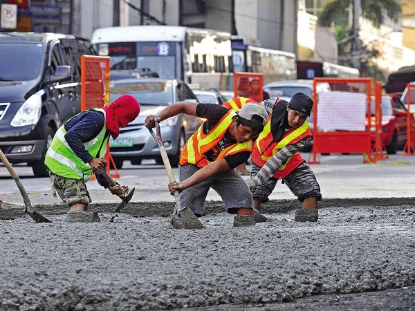 The MMDA says DPWH is set to carry out road repairs in several areas around Metro Manila
