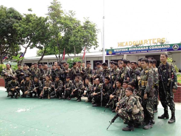 MEMBERS of the 1st Scout Ranger Battalion pose for a souvenir photo before leaving Zamboanga City. INQUIRER MINDANAO FILE PHOTO