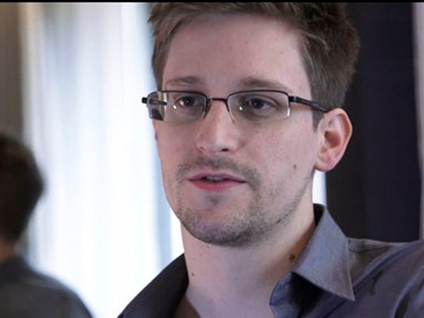 Judge rules in favor of US effort to take Snowden book money