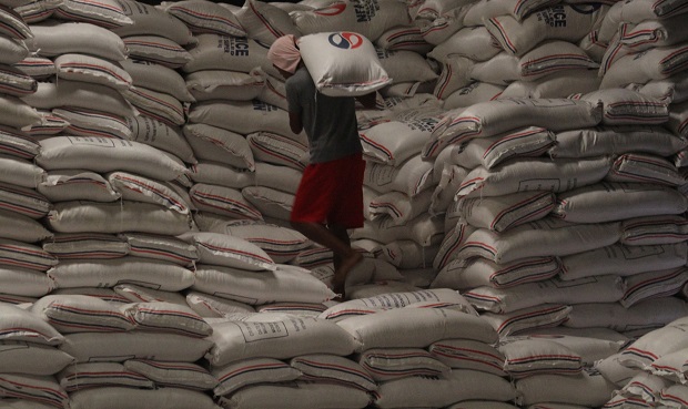 NFA exec saying no irregularities in the disposition of their rice stocks 