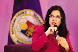 Chief Justice Maria Lourdes Sereno fields questions from journalists at a press briefing in Intramuros, Manila, in the wake of attacks on the Supreme Court from the House of Representatives and President Aquino. RAFFY LERMA