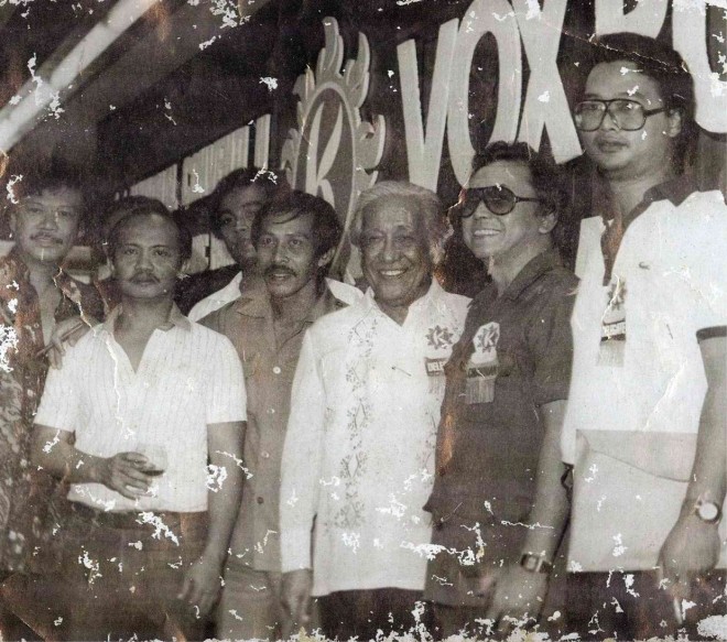 HUMAN RIGHTS lawyer Democrito Barcenas has been a prominent figure in the anti-Marcos rallies in Cebu. Barcenas (second from left) joined the late Sen. Lorenzo M. Tañada (center) and former Congressman Antonio Cuenco during a protest rally in Fuente Osmeña, Cebu City in September 1984.