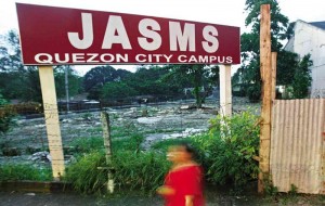 THE VACANT lot at the  Jose Abad Santos Memorial School where  condominiums and a mall will rise  RAFFY LERMA 