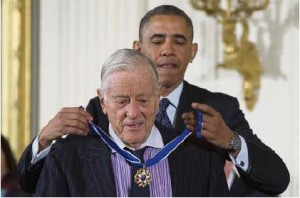 CHARMED LIFE US President Barack Obama awards former Washington Post executive editor Ben Bradlee with the Presidential Medal of Freedom during a ceremony in the East Room of the White House in Washington. AP FILE PHOTO
