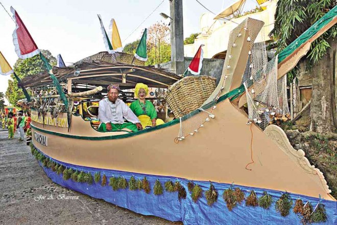 THE FLOAT of Sitangkai town, a municipality built on low seawater and dubbed the “Venice of Southern Philippines.” INQSnap this page (not just the logo) to view more photos. PHOTOS BY JOE A. BARRERA/CONTRIBUTOR