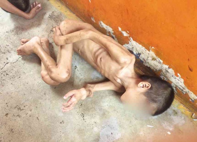 AN ‘AUSCHWITZ’ IN ERMITA? An official of Bahay Tuluyan, a nongovernment organization promoting children’s rights, took this picture of “Frederico” during an Oct. 12 visit to the Reception and Action Center, a youth shelter run by the Manila city government. COURTESY OF BAHAY TULUYAN