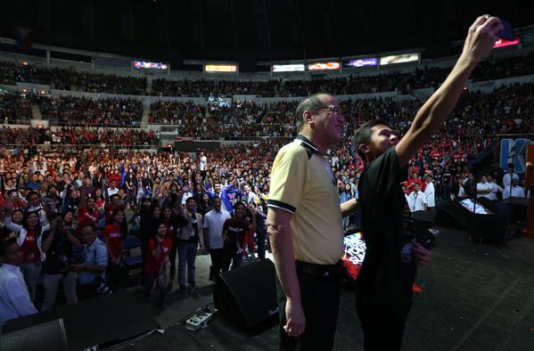 Photo from Aquino's twitter account