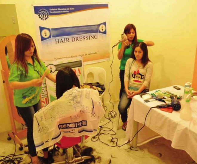 Tesda training on hairstyling 