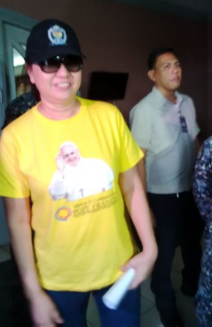 Janet Lim-Napoles wearing a shirt with the image of Pope Francis. CONTRIBUTED PHOTO