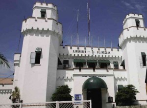 THE NBP has tightened its rules for visitors following the rape attempt on a young girl. Edwin Bacasmas