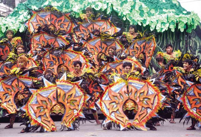 TRIBU Paghidaet won the first runner-up and best in costume awards in the Ati tribe contest during Iloilo’s Dinagyang Festival on Sunday. GUIJO DUENAS/INQUIRER VISAYAS
