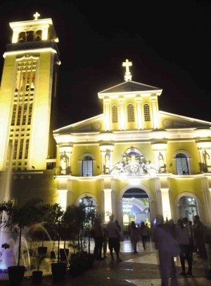 DEVOTEES going to the Our Lady of the Rosary of Manaoag at night have increased after the church was declared a minor basilica in February this year. WILLIE LOMIBAO / Inquirer Northern Luzon