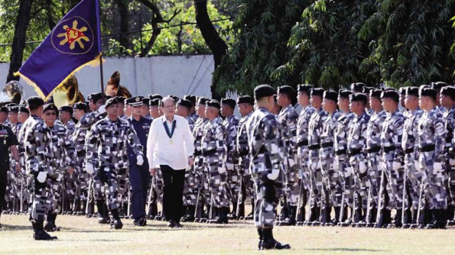 PRESIDENT’S GUARDS  President Aquino troops the  line of the Presidential Security Group (PSG) during the 29th anniversary of the PSG at Malacañang Park. In a speech, he hit back at critics demanding accountability over  the deaths of 44 police commandos in Mamasapano, Maguindanao province, calling them “attention seekers.”                                                                                                                                                                                                                                                                                                                                                                                                                                          GRIG C. MONTEGRANDE 