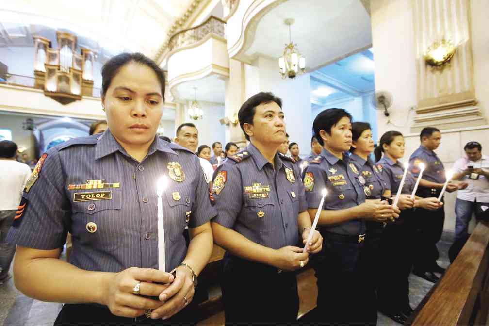 House panel OKs doubling new female cops to 20% of recruits