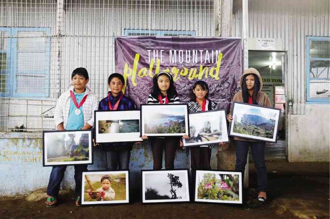 (FROM left) Top kid photographers with their winning photos:  Lawagey, Razo, Ballo, Loogan and Tindo   Photo by Tata Yap
