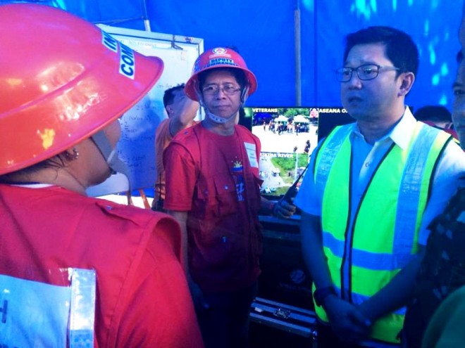 Quezon City Mayor Herbert Bautista participates in the Metro Manila Earthquake drill at VMMC command post
