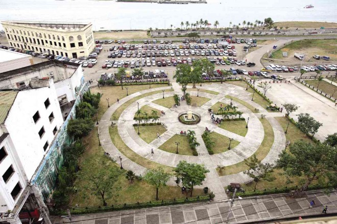 AN AERIAL view of the Senior Citizens Park and the Compania Maritima old building (top left) JUNJIE MENDOZA/CEBU DAILY NEWS