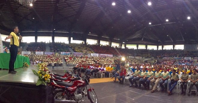 Interior Secretary Mar Roxas addresses the crowd at Mindanao Civic Center stadium in Tubod, Lanao del Norte on the 56th charter day of the province on Saturday. Julliane Love de Jesus/INQUIRER.net  