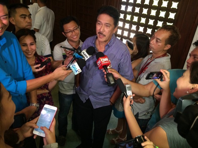 Sen. Tito Sotto answers questions from reporters at the NPC HQ in New Manila Quezon City. GRIG MONTEGRANDE