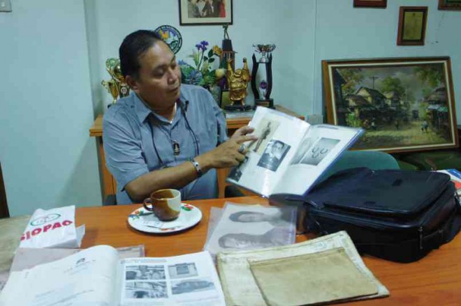 BOOK OF HEROES   Rustico Juan L. Narvaez, a member of the Riego de Dios clan, says the book, “Great Sons of Magtagumpay,” is the best documentation of his three grandfathers.   VAUGHN ALVIAR