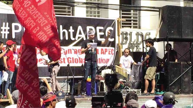 Canadian, Malcolm Guy of the International League of Peoples’ Struggle, even took to the stage to denounce the “lies” being peddled by Apec. Aie Balagtas See