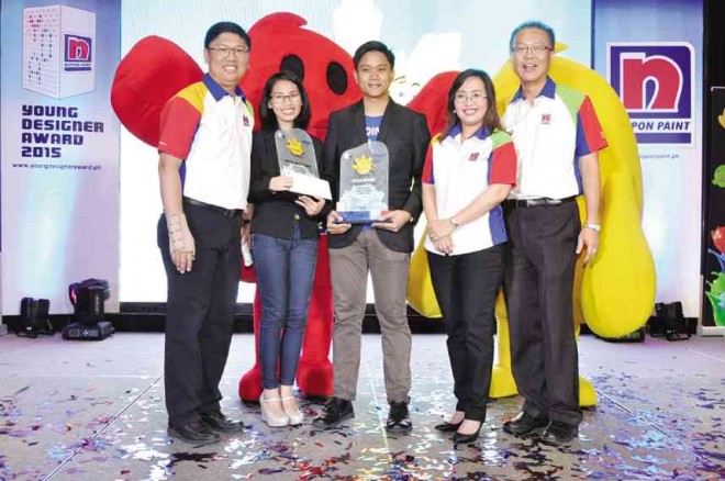 WINNERS Ricarte and Tomas with Nippon’s (from left) Chung; Bernice Bobadilla, senior marketing manager; and Ken Ng Teck Nam, deputy general manager