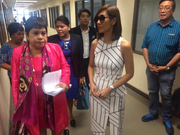 Celebrity stylist Liz Uy, accompanied by her lawyer, Lorna Kapunan, files libel and slander cases at the Makati Prosecutor's Office against Fashion Pulis blogger Michael Sy Lim for his claims about the outfits of Maine Mendoza (aka Yaya Dub). Photo by Maricar B. Brizuela, Philippine Daily Inquirer