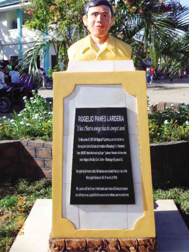 THE BUST of teacher Rogelio Lardera, who saved several people at the height of Supertyphoon “Yolanda” and was killed in the process CONTRIBUTED PHOTO