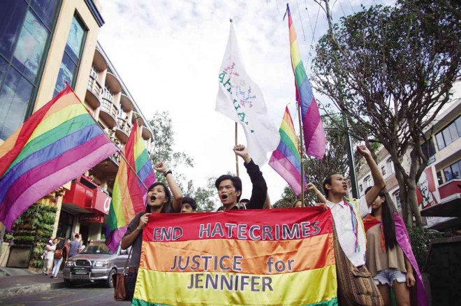 TEN GROUPSmounted this year’s LGBT (lesbians, gay, bisexual and transgender) pride parade on Session Road in Baguio City on Saturday. Some of themmarched to protest the homicide verdict given by an Olongapo court last week to an American soldier for the October 2014 death of transgender Jeffrey “Jennifer” Laude. RICHARD BALONGLONG/INQUIRER NORTHERN LUZON