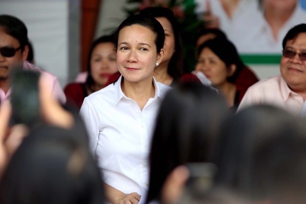 GALING AT PUSO/JANUARY 18, 2016 Senator Grace Poe during a school visit at Camarines Norte State College in Daet, Camarines Norte. ARNOLD ALMACEN PHOTO
