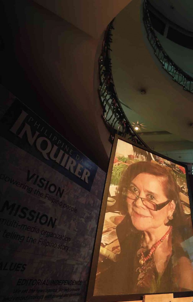 LJM’S PORTRAIT displayed at the lobby of the Inquirer main office in Makati City         EDWIN BACASMAS